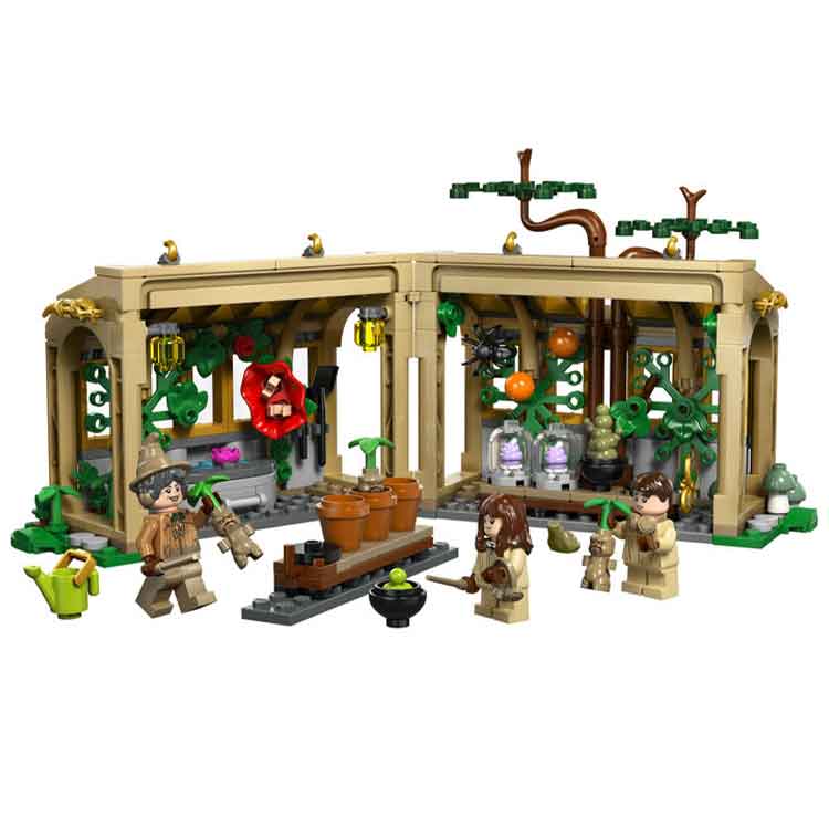 LEGO 76445 Hogwarts Castle: Herbology Class