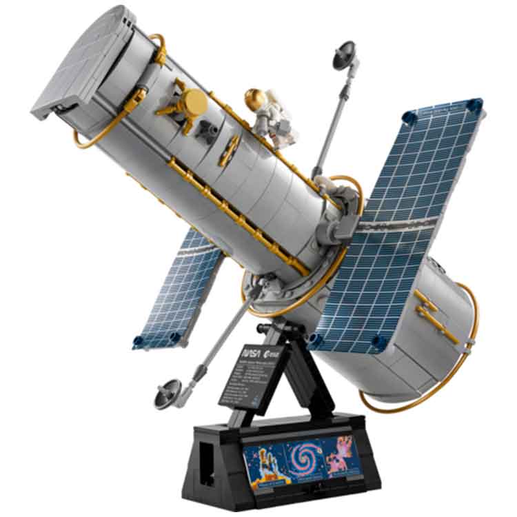 LEGO 11382 Hubble Space Telescope
